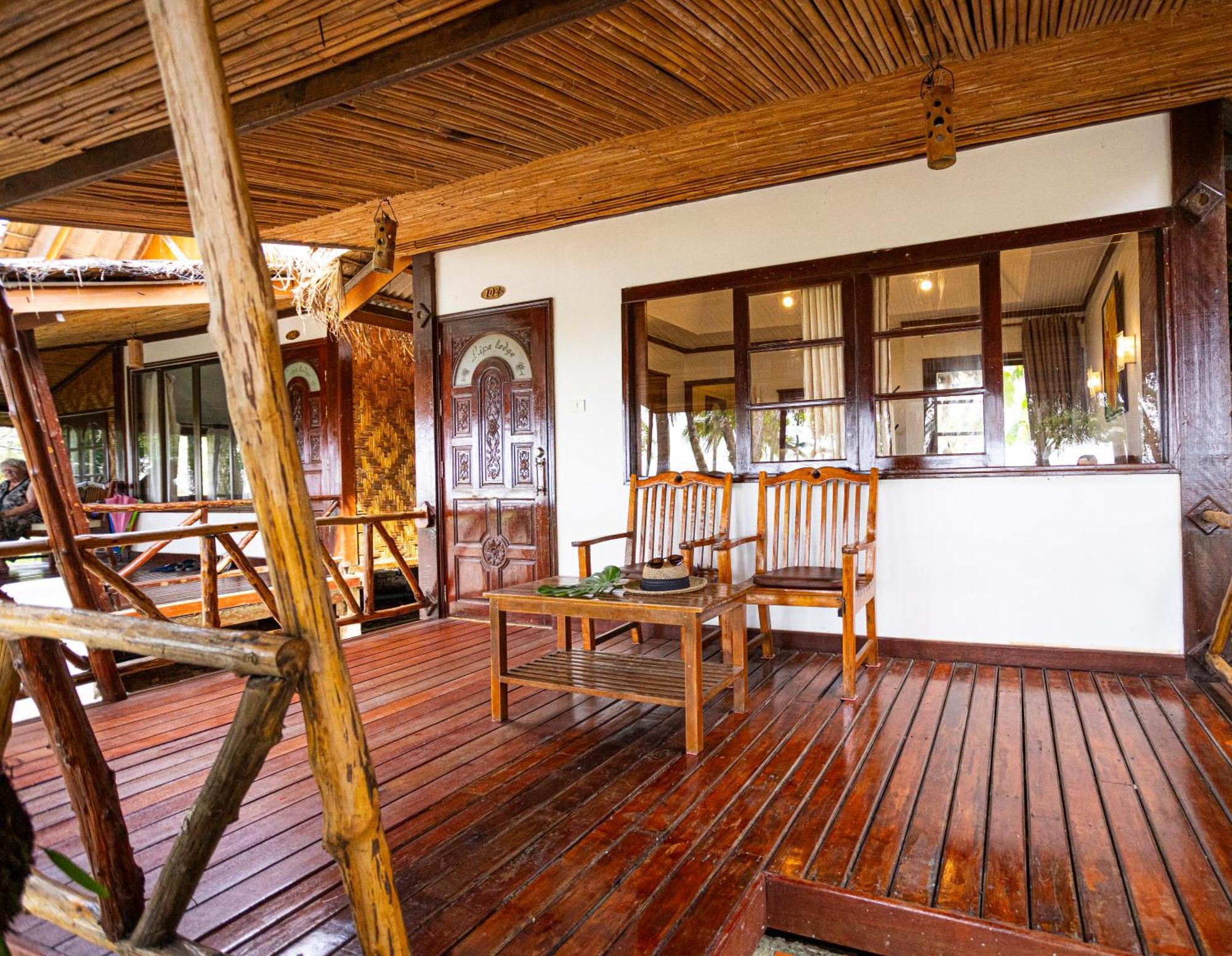 Lipa Lodge Beach Resort Lipa Noi Esterno foto