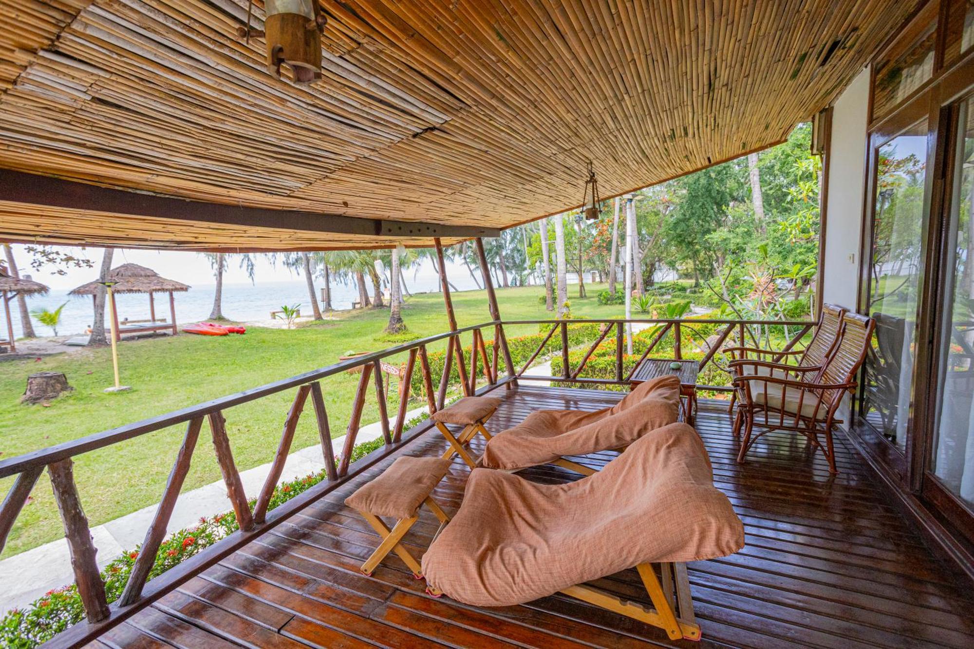 Lipa Lodge Beach Resort Lipa Noi Esterno foto